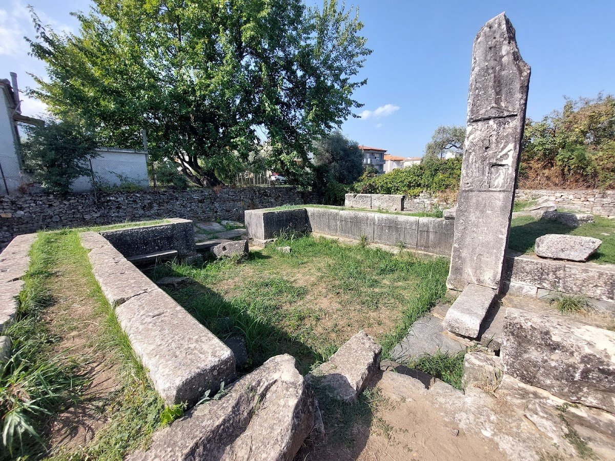 Gate of Zeus & Hera, Thassos