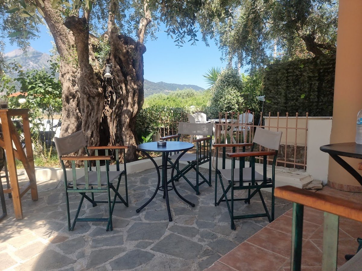 Coffee House, Thassos