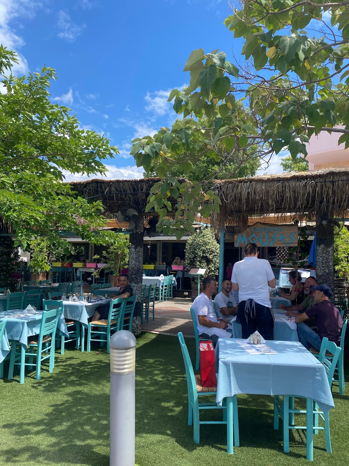 Mouses — tavernă în Limenas, Thassos